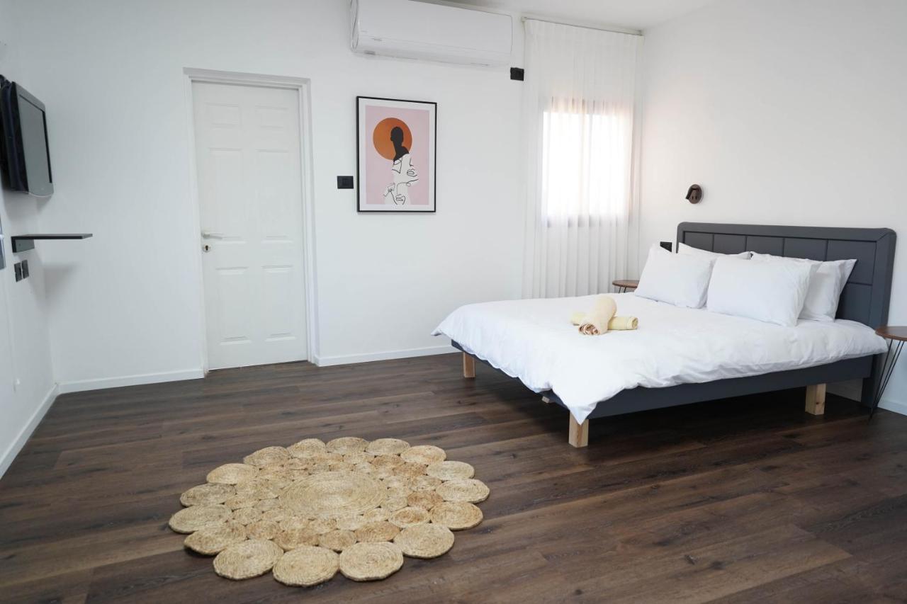 וילה רוני בריכה מחוממת Villa Roni Heated Pool 엘라트 외부 사진
